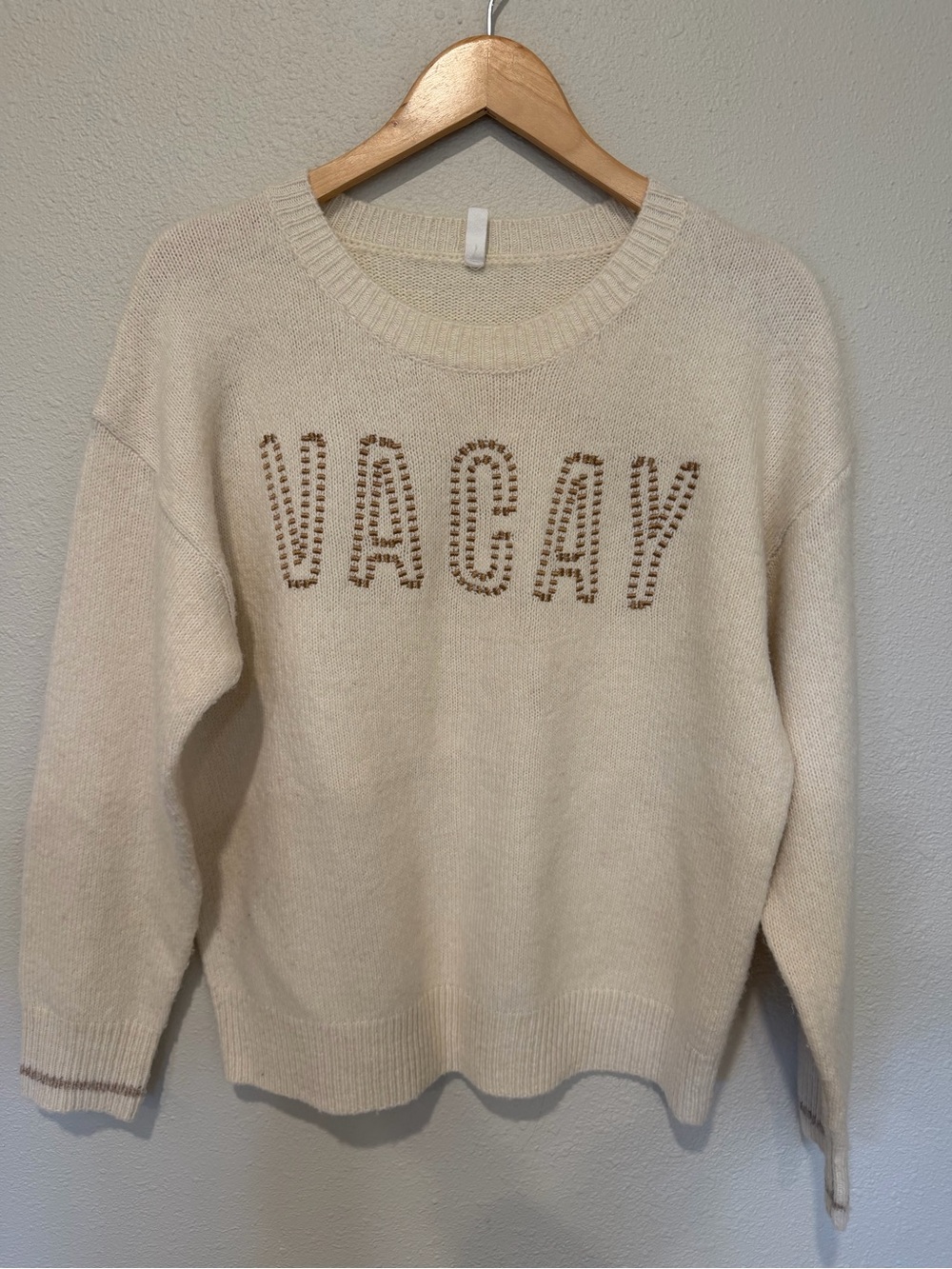 Wishlist Cream 'VACAY' Embellished Crewneck Sweater - Picture 2 of 11